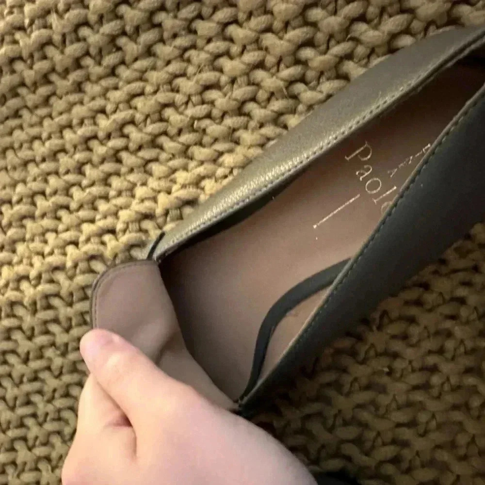 NIB Women's Linea Paolo Mabel-L Pointed Toe Loafer w/Goldtone Links Stone Sz 6.5 - Picture 8 of 11